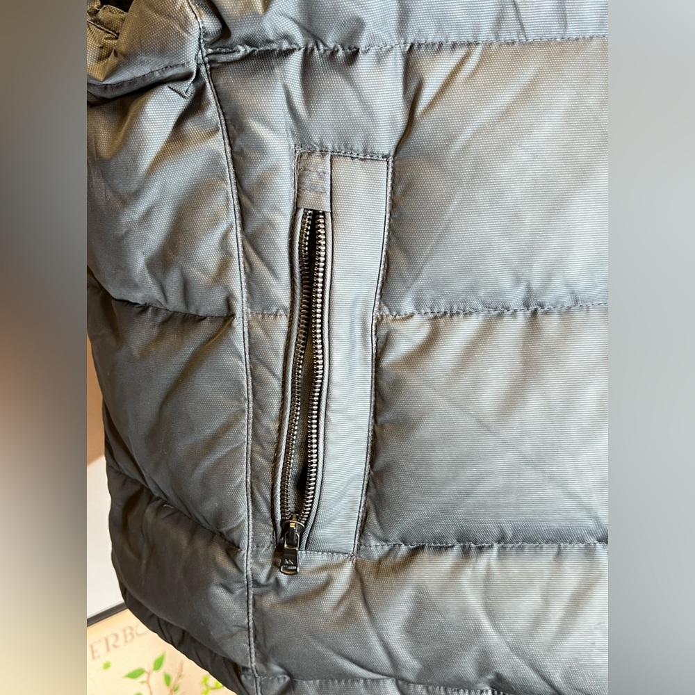NWOT Michael Kors Black Puffer Vest Size Large - Picture 5 of 14